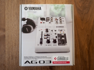 「YAMAHA AG03」の箱です。