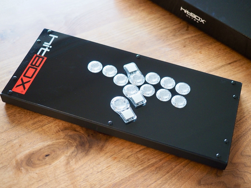 ついにゲット「HitBox Ultra」