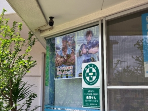入り口には春麗とリュウのポスターが。高まる〜!